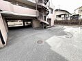 駐車場。