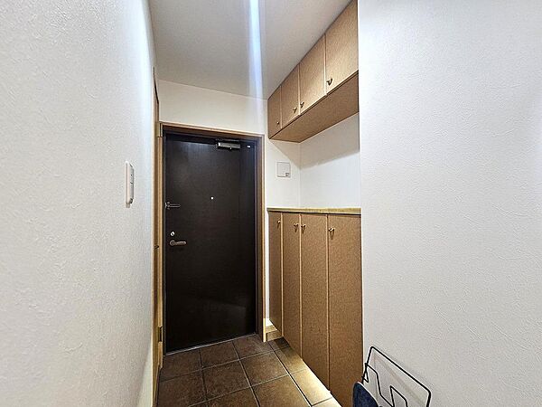大型のシューズBOX。