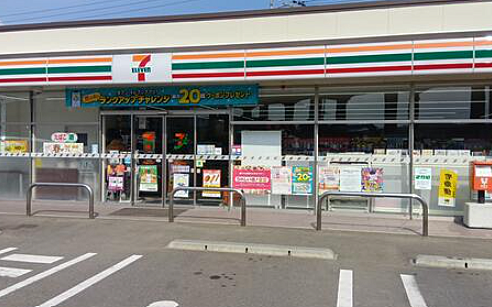 セブンイレブン福岡多々良小学校前店：徒歩5分（390ｍ）