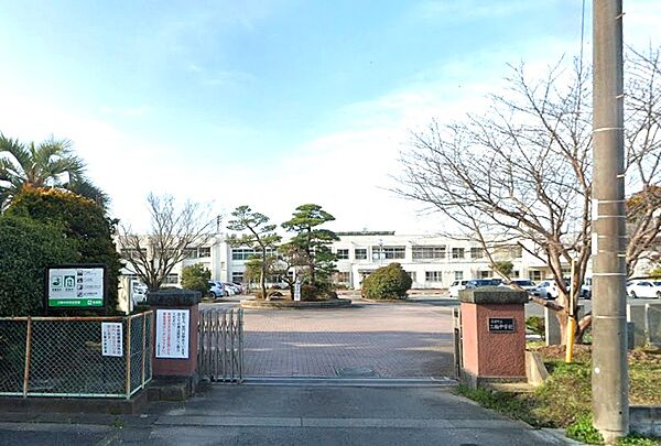 筑前町立三輪中学校：2029m、徒歩26分！