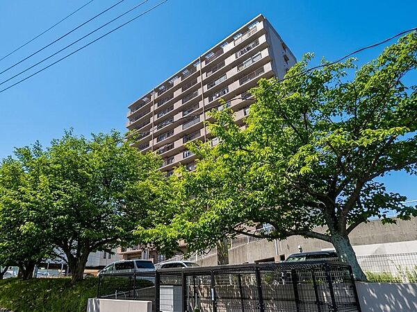 モノレール「企救丘」駅徒歩1分・JR「志井公園」駅徒歩5分でWアクセス可能！