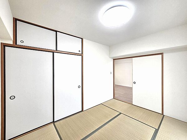 小さなお子さまのいる方におすすめ！リビング横に和室のあるタイプの間取り。