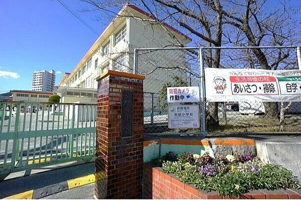 壱岐小学校まで528m