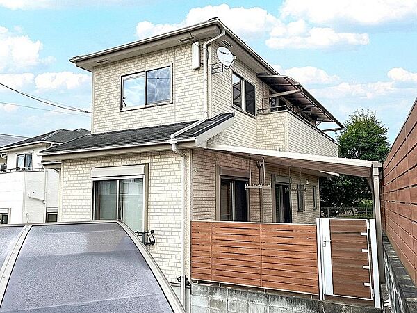 建物北西側・南西側の外観！