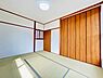 室内：2階6帖和室！