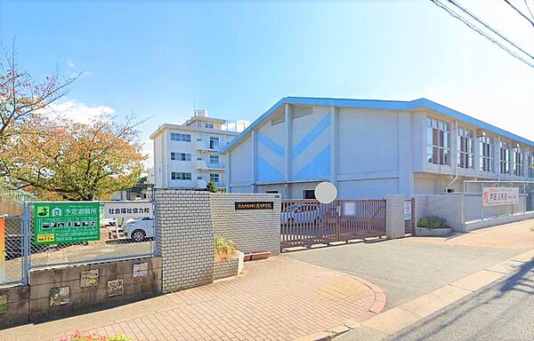 北九州市立浅川中学校：1299ｍ、徒歩17分！