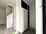 玄関：玄関横にシューズボックスがついているので、片付いた玄関がキープできます！
