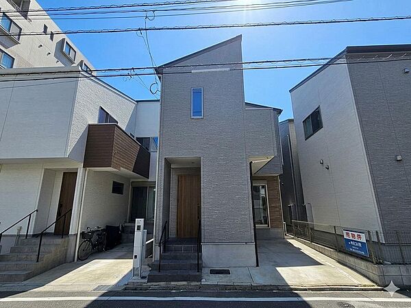 清潔感あるお洒落な外観！