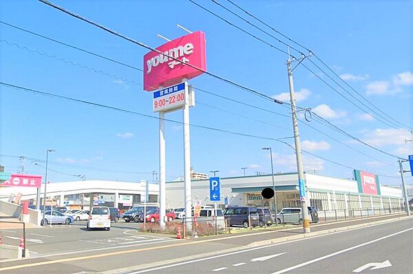 にしてつストアレガネット福津：1000ｍ、徒歩13分！
