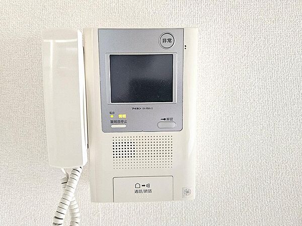 快適な暮らしを守るTVモニター付インターホン。
