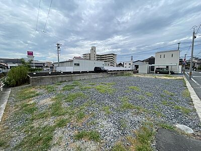 外観:建築条件なし!確定測量済み!お好きな住宅会社で建築可能です♪ 外観:建築条件なし!確定測量済み!お好きな住宅会社で建築可能です♪