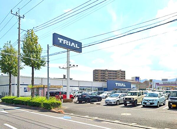 スーパーセンタートライアル北九州空港バイパス店：340ｍ、徒歩5分！