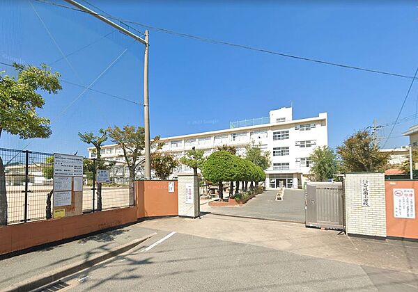 福岡市立壱岐南小学校：1100ｍ、徒歩14分！