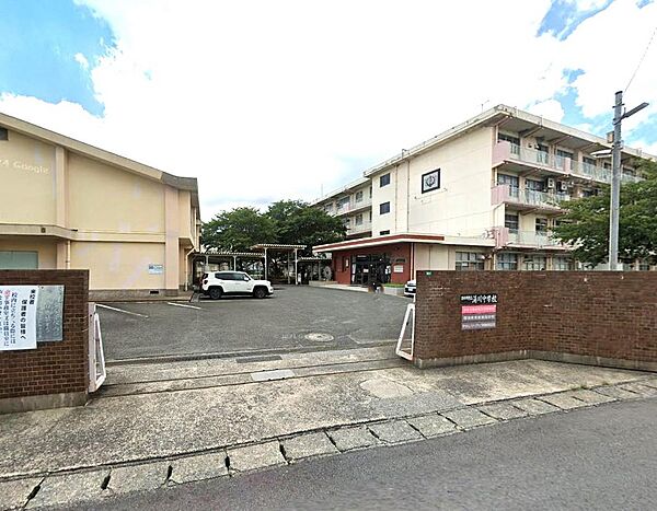 北九州市立湯川中学校：972m、徒歩13分！