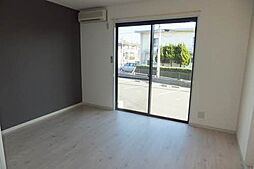 ディアス恩田　Ｂ棟 101 1階3DKのリビング/ダイニング