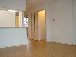 パストラーレ・プリマ 203 2階2LDKのリビング/ダイニング