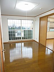 ファミール村松 1階2LDKのリビング/ダイニング