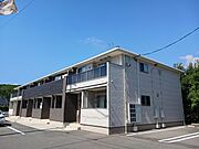 宇部新川駅より徒歩19分 築5年4ヶ月 2階建の賃貸物件