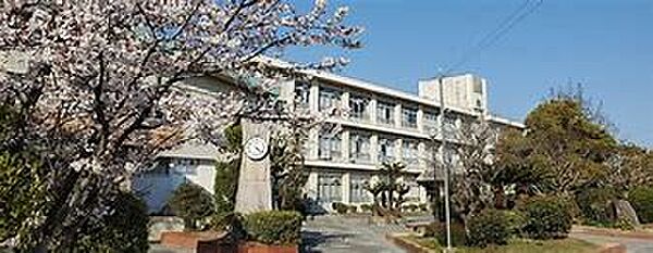 画像3:姫路市立灘中学校