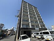 姫路駅より徒歩9分 築9年8ヶ月 10階建の賃貸物件