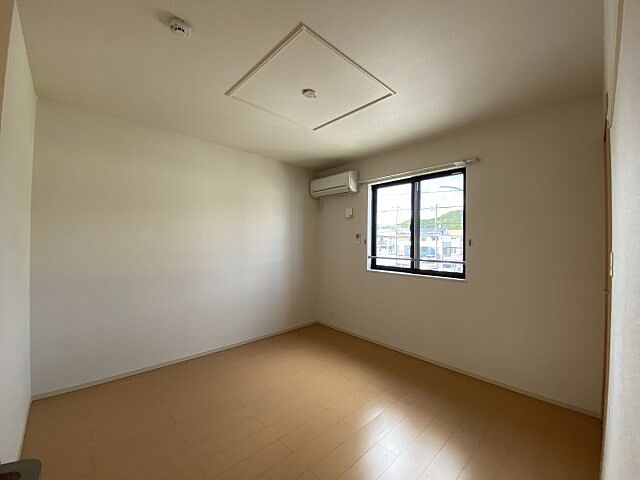 寝室