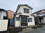 飾磨駅より徒歩13分 築52年4ヶ月 2階建の賃貸物件