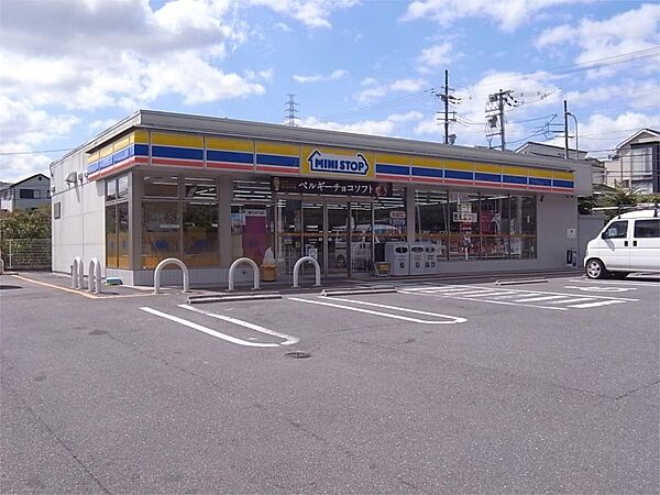 ミニストップ四條畷田原台店