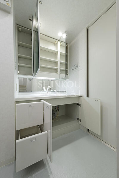 apartment 秋田県秋田市中通３丁目3-48
地図を見る