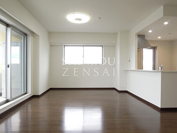 apartment 秋田県秋田市南通亀の町7-32
地図を見る