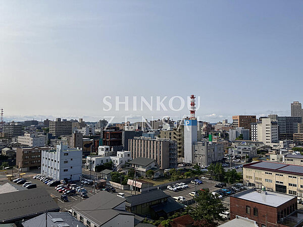 apartment 秋田県秋田市南通亀の町7-32
地図を見る