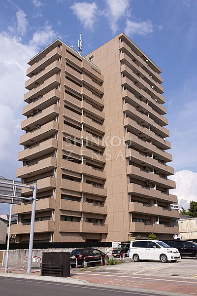 apartment 秋田県秋田市中通６丁目13-1
地図を見る
