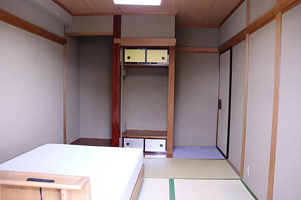 和室(1)　約6帖