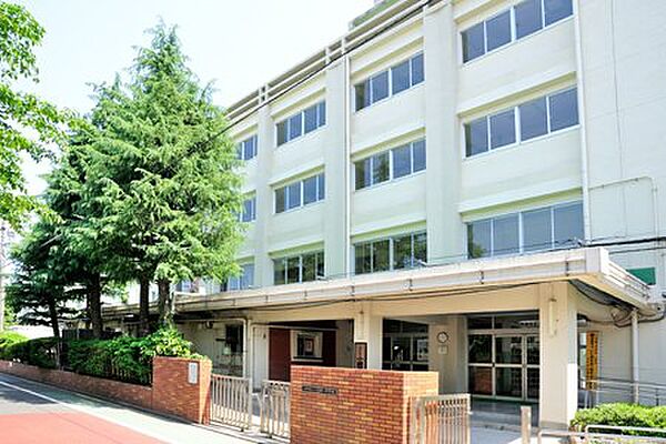 江戸川区立小岩第一中学校（1105m）