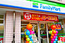 周辺：ファミリーマート 世田谷淡島通り店（121m）