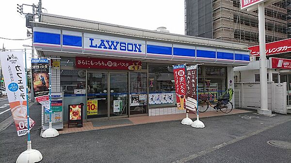 ローソン 練馬豊玉北六丁目店（129m）