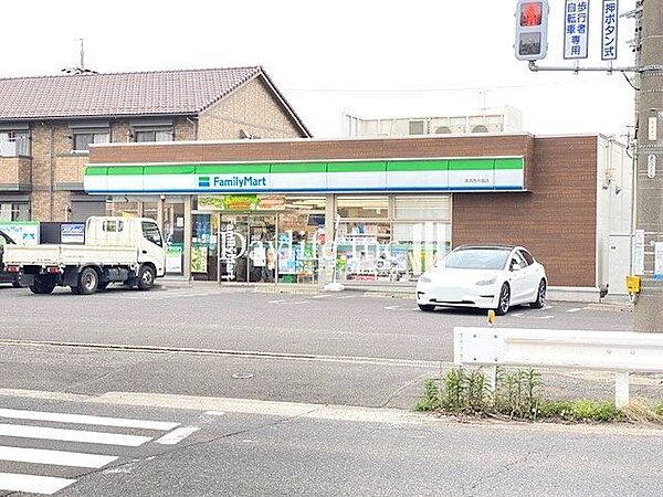 ファミリーマート清須西市場店 510m