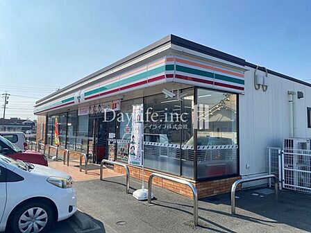 セブンイレブン 大治町三本木店 940m