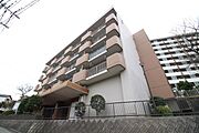 ＵＲ賃貸住宅到津南団地２号棟 4階 築40年9ヶ月の賃貸物件