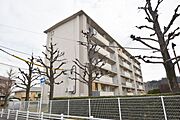 徳力公団前駅より徒歩8分 築59年3ヶ月 5階建の賃貸物件