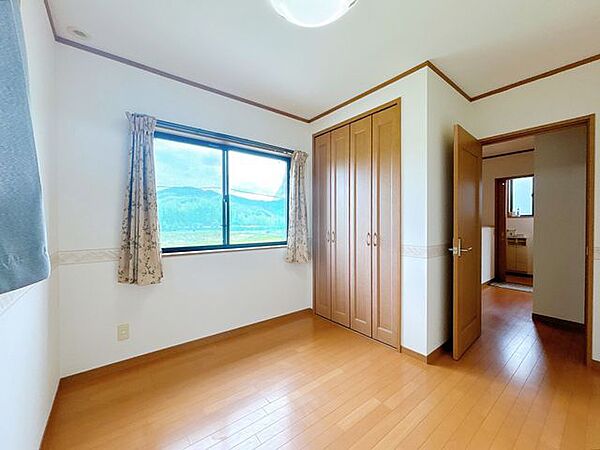 【現況販売】5帖の洋室です。