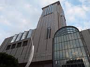 関西学院大学大阪梅田キャンパス（883m）