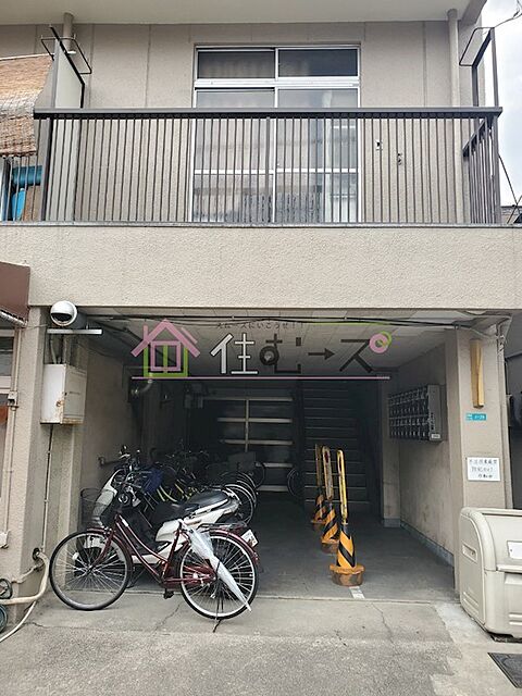 6 / 13
