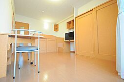 レオパレスコスモス 1階1Kのリビング/ダイニング