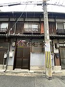 野田阪神駅より徒歩11分 築87年2ヶ月 2階建の賃貸物件