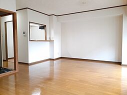 ラ・アクール 1階2LDKのリビング/ダイニング