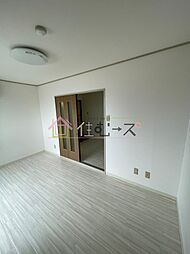 ロイヤル西梅田 6階1DKのリビング/ダイニング