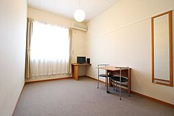 レオパレス和友 3階1Kのリビング/ダイニング