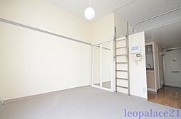 レオパレス小山 1階1Kのリビング/ダイニング