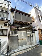中津駅より徒歩4分 築99年4ヶ月 2階建の賃貸物件