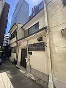 大阪駅より徒歩10分 築51年4ヶ月 2階建の賃貸物件